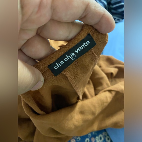 D7- CHA CHA VENTE Golden Brown Shark-Bite Hem T-Shirt Dress - Picture 5 of 6